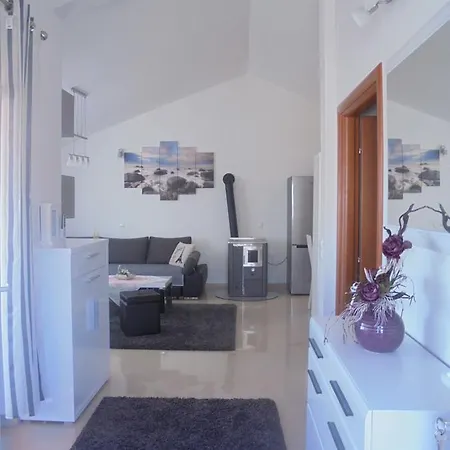 Pearl **** App Apartman *